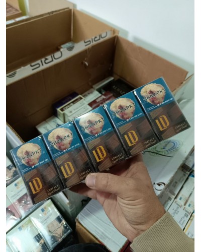 LD Autograph Club Compact